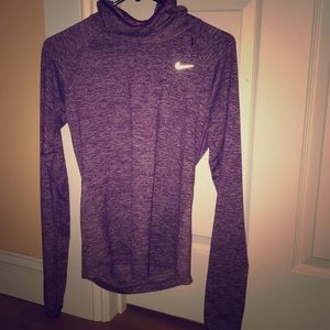 Nike running Dri Fit XS shirt with hood-soft!